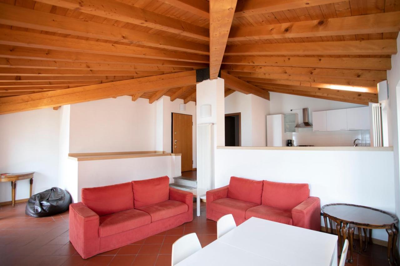 Iseolakerental - Casa Del Pescatore Riva di Solto Exterior photo
